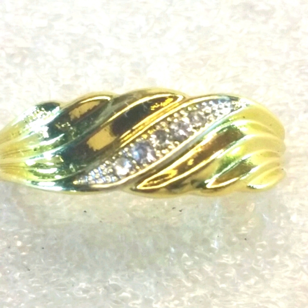 Gold plated cubic ring - Picture 2 of 4